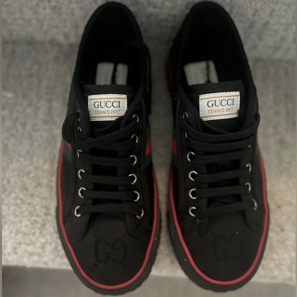 New: Pre Fall Collection: WOMEN'S GUCCI OFF THE GRID SNEAKER 🖤 - Picture 1 of 2